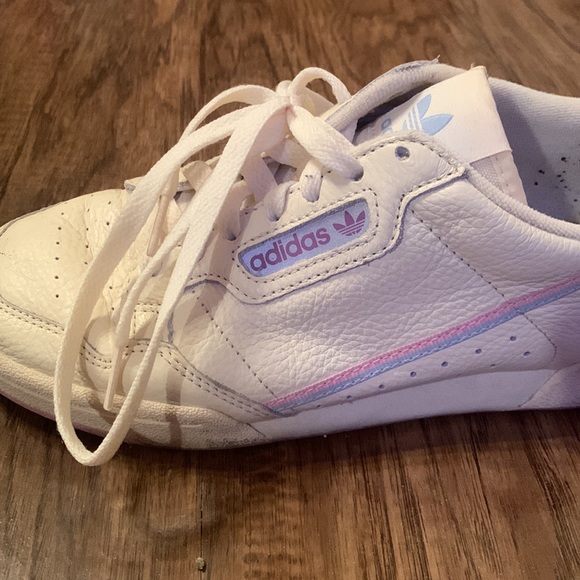 Adidas Continental 80 light cream with pink and blue details. Womens 8 1/2 - Picture 5 of 8
